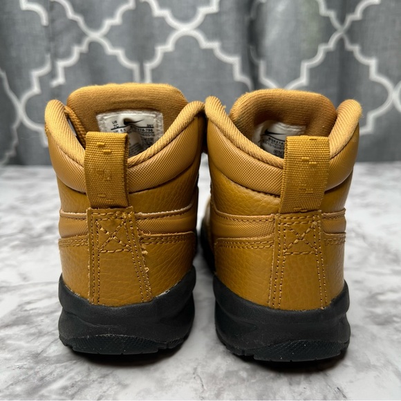 NIKE Manoa Wheat Black Little Kid Boots - Picture 4 of 8
